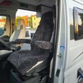 Stolsöverdrag fårskinn dark/grå till Husbil inkl armstöd