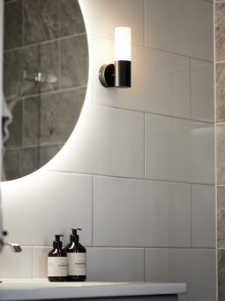 Beta Vägglampa IP44 mattsvart 21cm