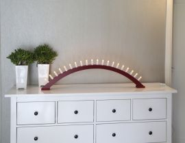 Elljusstake Kulle trä röd 20L 105cm miljö