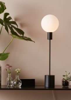 Markslöjd Uno Bordslampa svart/vit 60cm