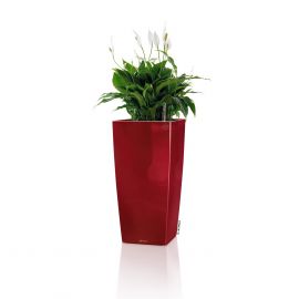 Självvattnande Kruka Cubico 22 röd högglans H41cm