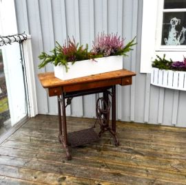 Plain vit blomlåda rak 70cm